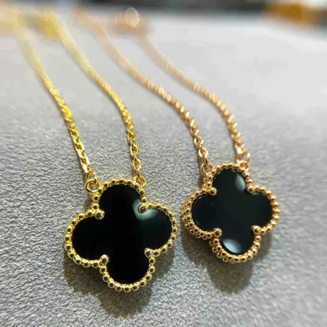 CLOVER 15MM SCHWARZE ONYX-EINZELBLÜTEN-HALSKETTE