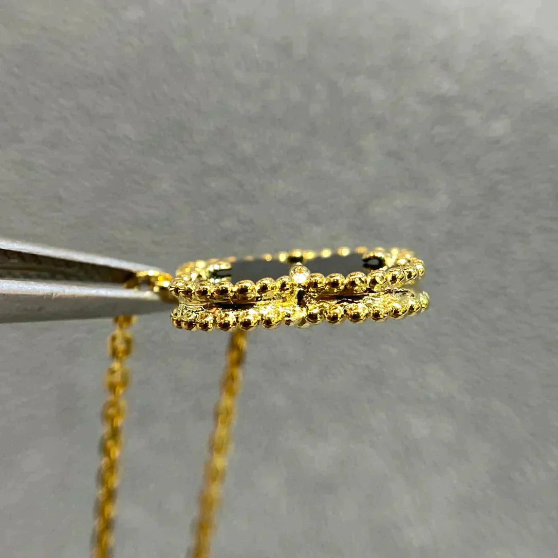 CLOVER 15MM SCHWARZE ONYX-EINZELBLÜTEN-HALSKETTE