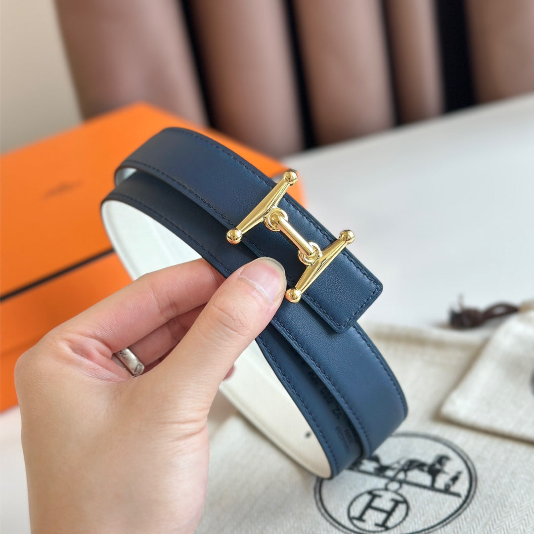 HELENE MORS H WENDBARER LEDERGÜRTEL — BLAU & BEIGE (GOLD-BESCHLÄGE, 24 MM)