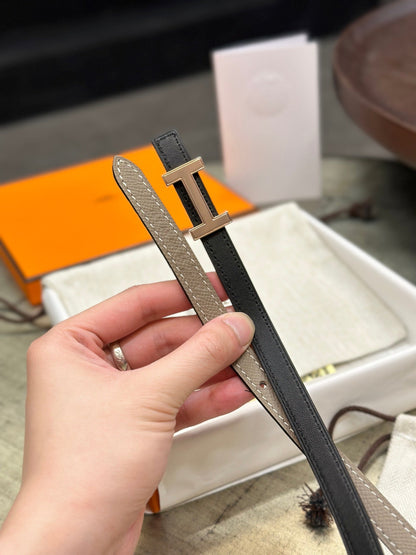 HELENE FOCUS WENDBARER LEDERGÜRTEL — SCHWARZ &amp; CAMELBRAUN (KUPFERBESCHLÄGE)