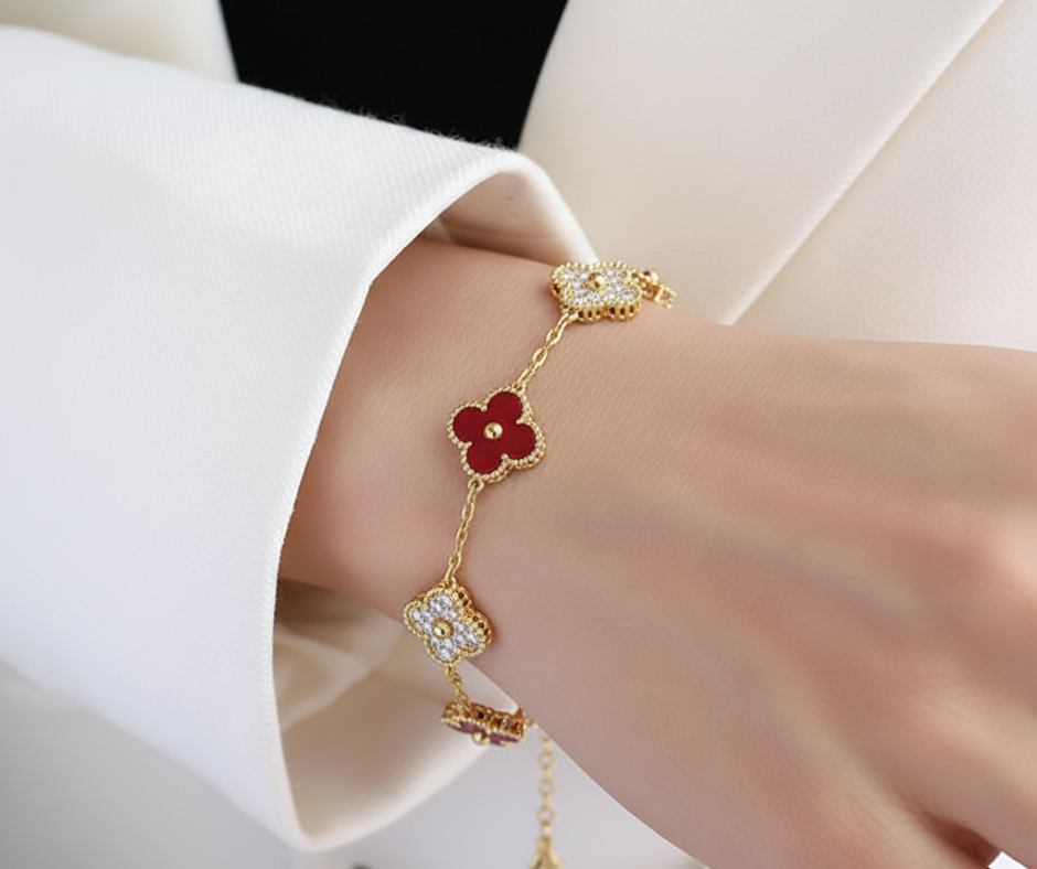 CLOVER 5 MOTIFS CARNELIAN DIAMOND BRACELET
