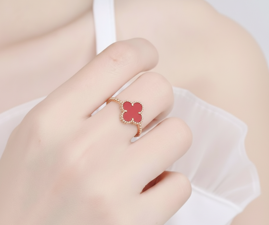 CLOVER RIVERSIBLE PINK GOLD RING