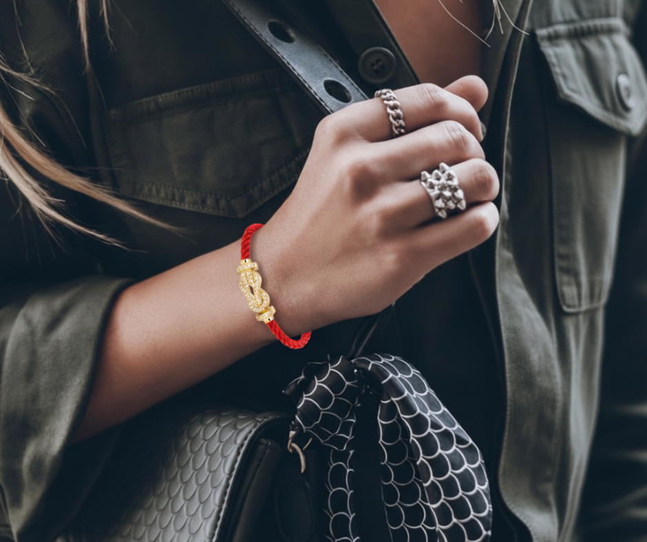 Chance Large 8-Figure Buckle Diamond Bracelet – Gold