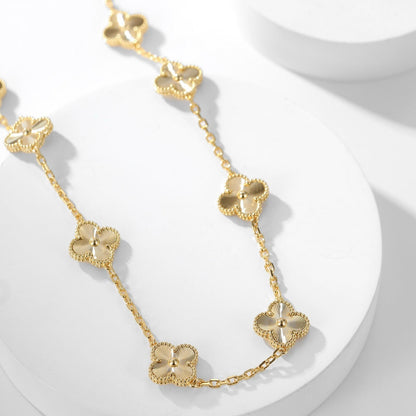 LASER-HALSKETTE MIT KLEE-MOTIVEN