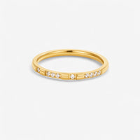 EMERY CRYSTAL & GOLD RING