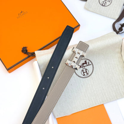 HELENE INFINI WENDBARER LEDERGÜRTEL — GRAUES EPSOM (SILBERNE BESCHLÄGE, 24 MM)