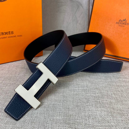 HELENE CONSTANCE WENDBARER LEDERGÜRTEL — MARINEBLAU (SILBERNE BESCHLÄGE, 38 MM)