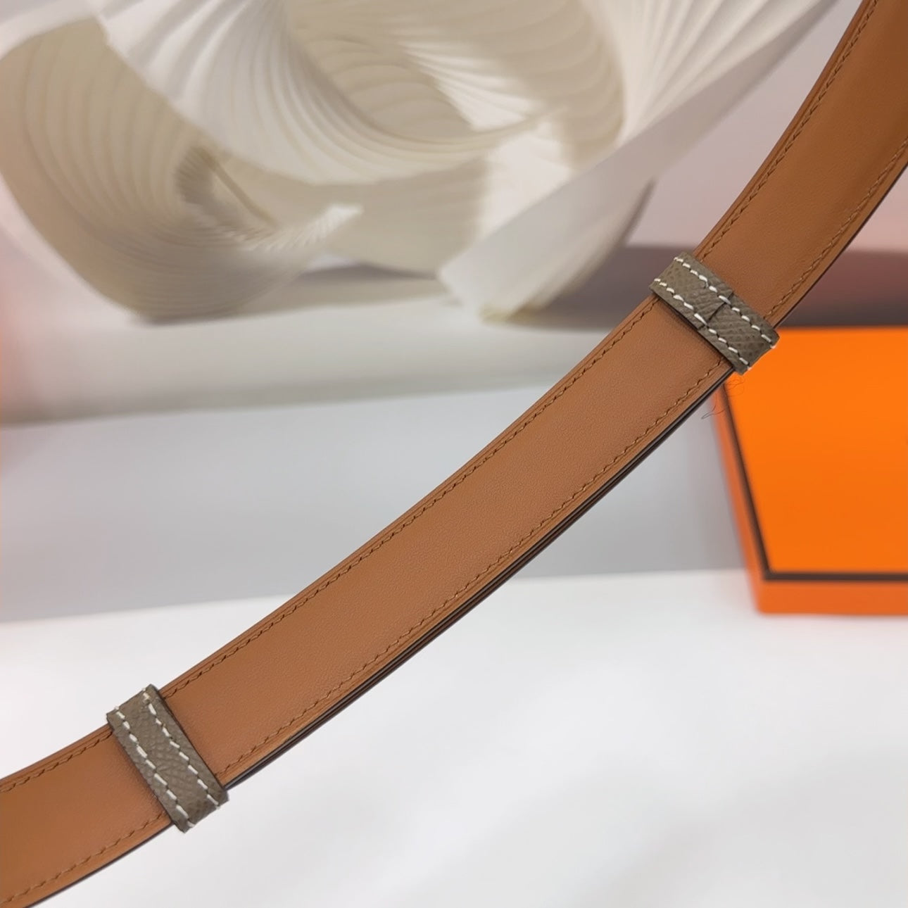 MAISON CDC LEDERGÜRTEL — ETAIN EPSOM (GOLD BESCHLÄGE, 30 MM)