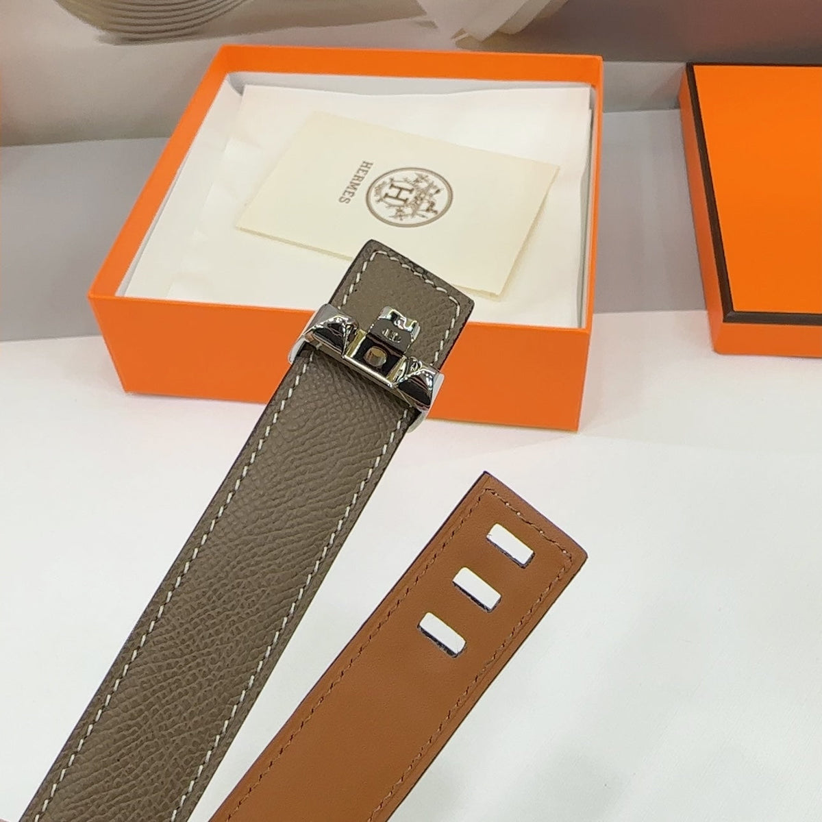 MAISON CDC LEDERGÜRTEL — ETAIN EPSOM (SILBERNE BESCHLÄGE, 30 MM)