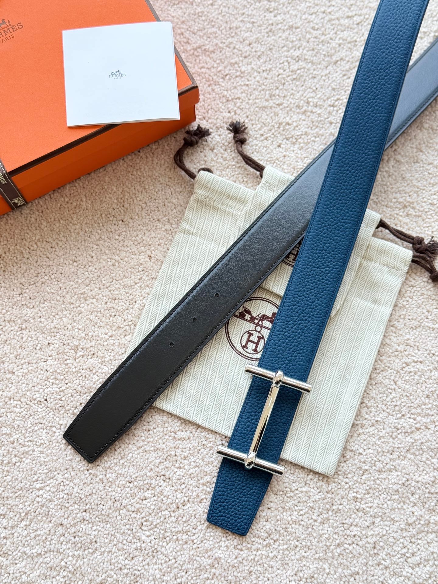 HELENE H D’ANCRE REVERSIBLE LEATHER BELT — PRUSSIAN BLUE & BLACK (SILVER HARDWARE, 38MM)