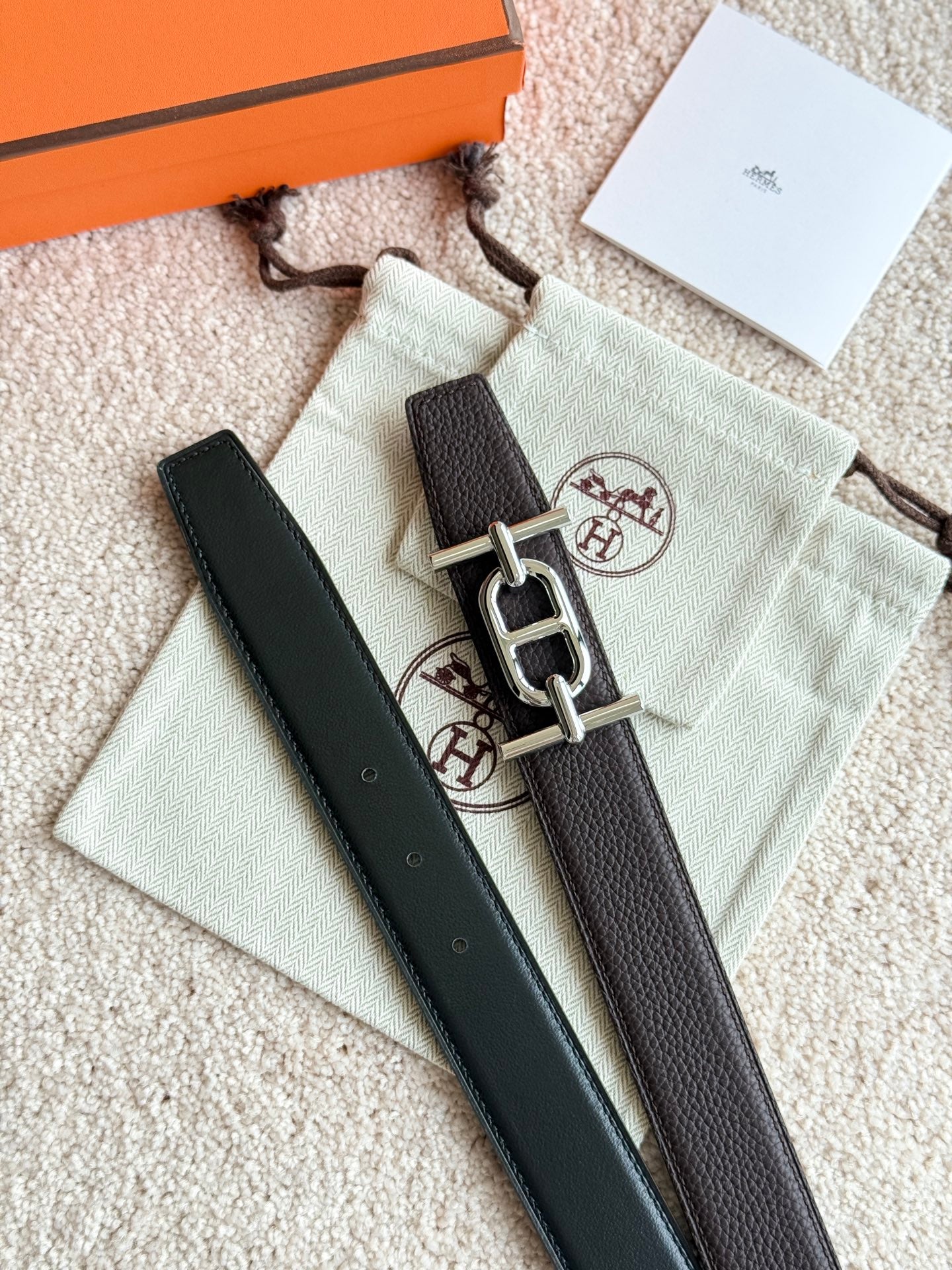 HELENE ANCRE LEATHER BELT — BLACK & CHOCOLATE (SILVER HARDWARE, 32MM)