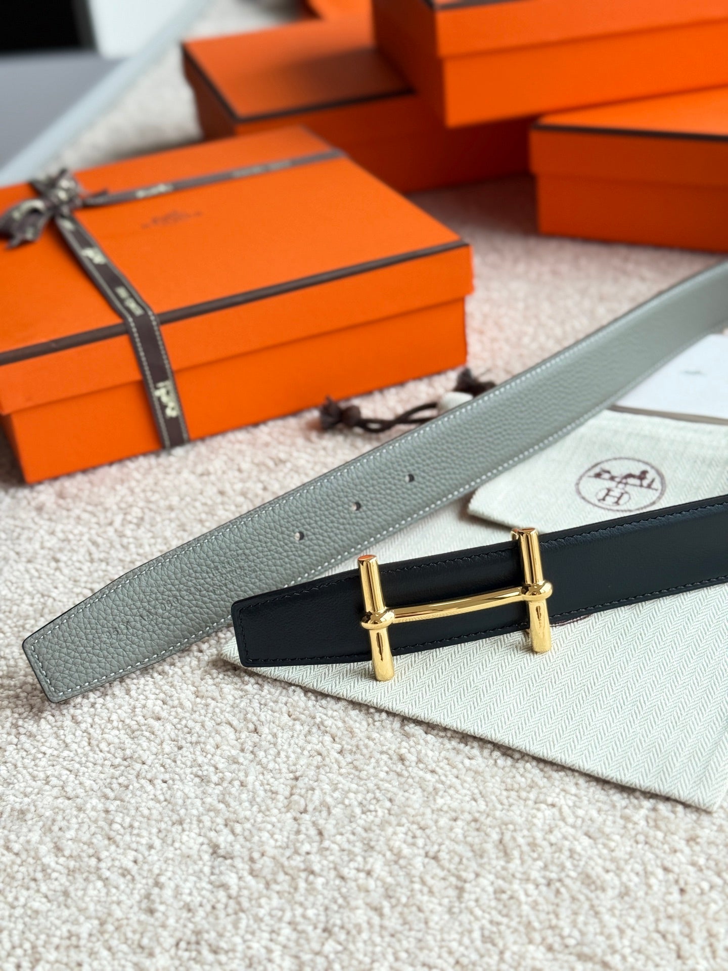 HELENE H D'ANCRE LEDERGÜRTEL — MEYER GRAU (GOLD BESCHLÄGE, 38 MM)