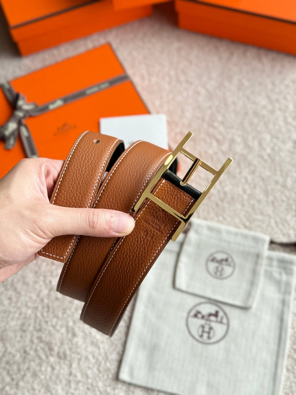 HELENE QUENTIN WENDBARER LEDERGÜRTEL — SCHWARZ & BRAUN (GOLD-BESCHLÄGE, 32 MM)