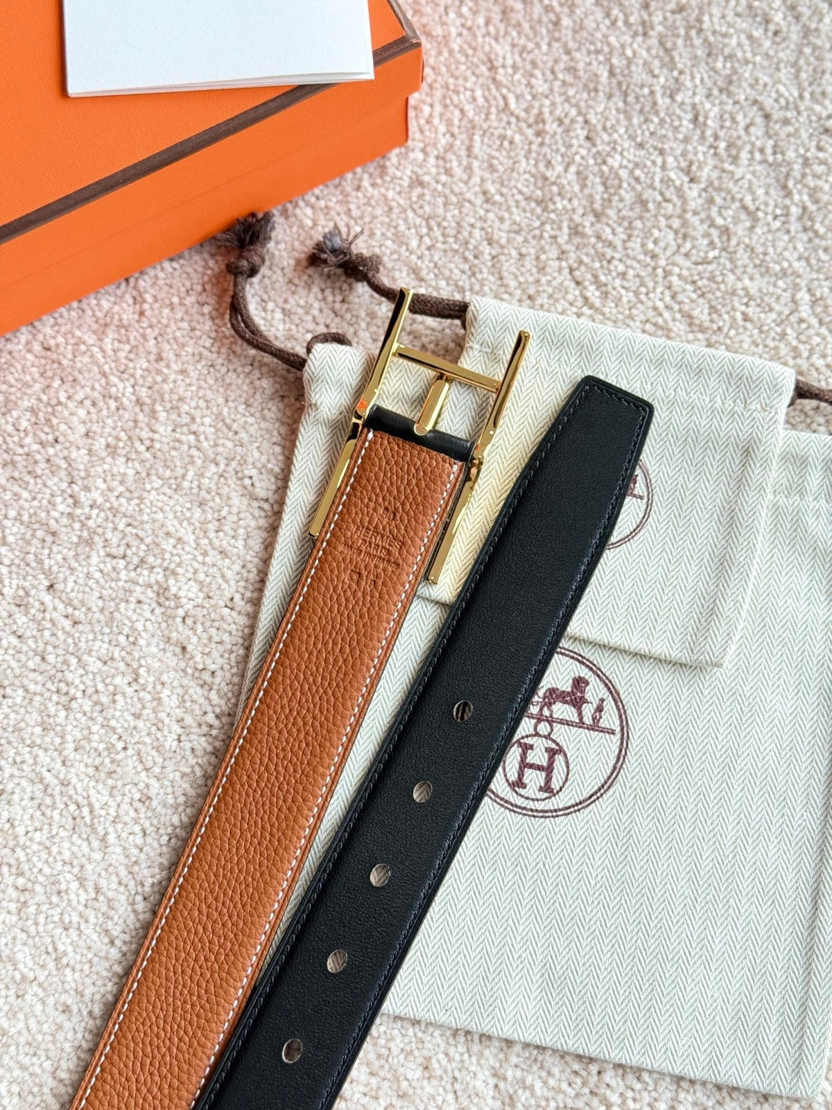 HELENE QUENTIN WENDBARER LEDERGÜRTEL — SCHWARZ & BRAUN (GOLD-BESCHLÄGE, 32 MM)