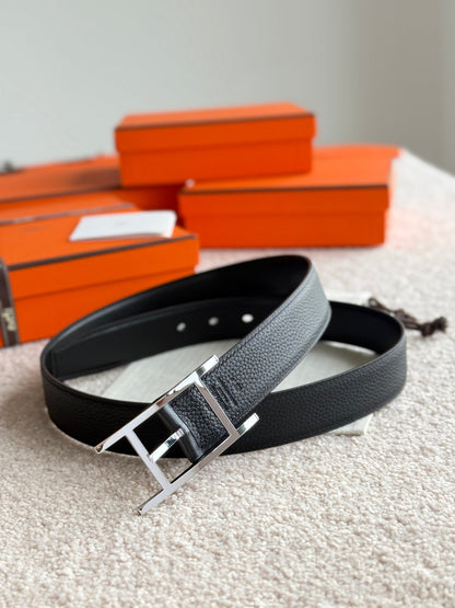 HELENE QUENTIN LEDERGÜRTEL — SCHWARZ (SILBERNE BESCHLÄGE, 32 MM)