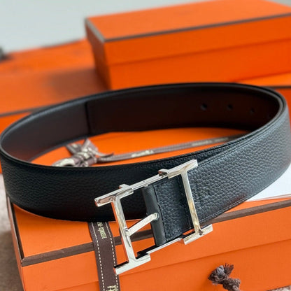 HELENE HADRIEN WENDBARER LEDERGÜRTEL — SCHWARZ (SILBERNE BESCHLÄGE, 38 MM)