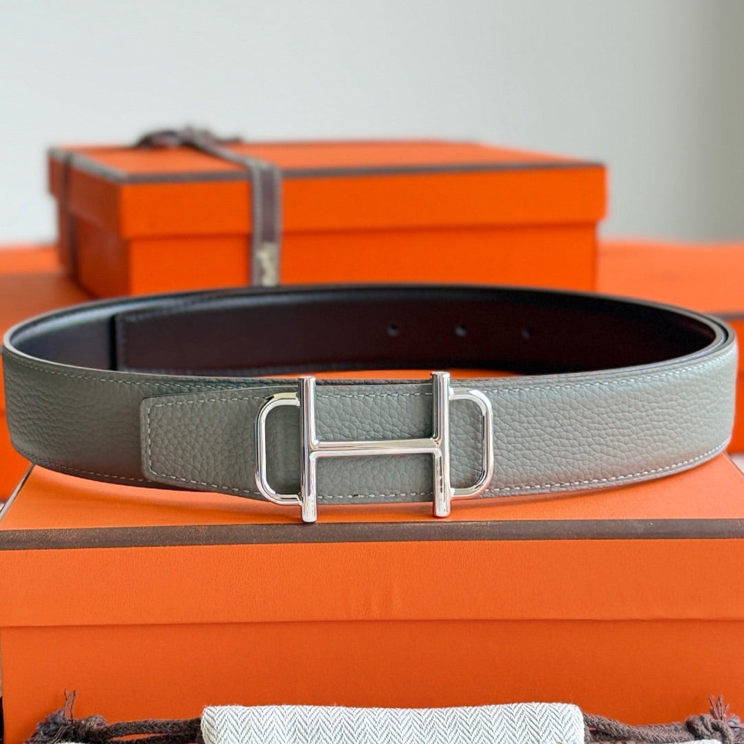 HELENE ROYAL LEDERGÜRTEL — GRAU &amp; BRAUN (SILBERNE BESCHLÄGE, 32 MM)