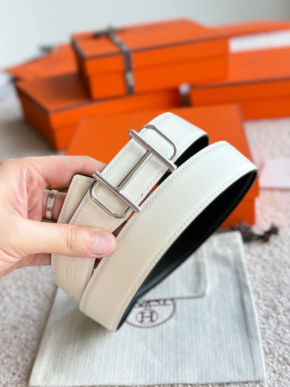 HELENE ROYAL LEDERGÜRTEL — ELFENBEIN (SILBERNE BESCHLÄGE, 32 MM)