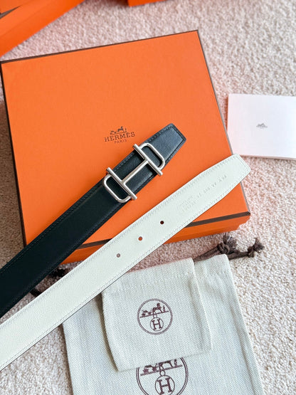 HELENE ROYAL LEDERGÜRTEL — ELFENBEIN (SILBERNE BESCHLÄGE, 32 MM)