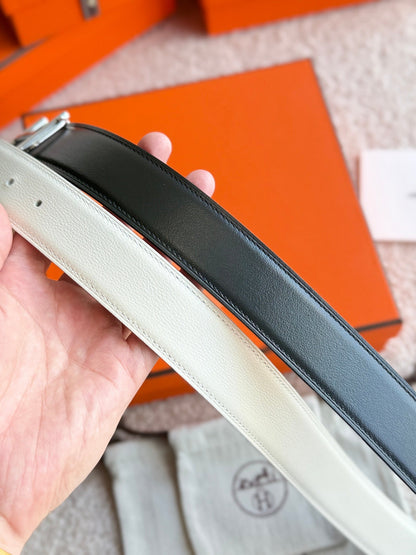 HELENE ROYAL LEDERGÜRTEL — ELFENBEIN (SILBERNE BESCHLÄGE, 32 MM)