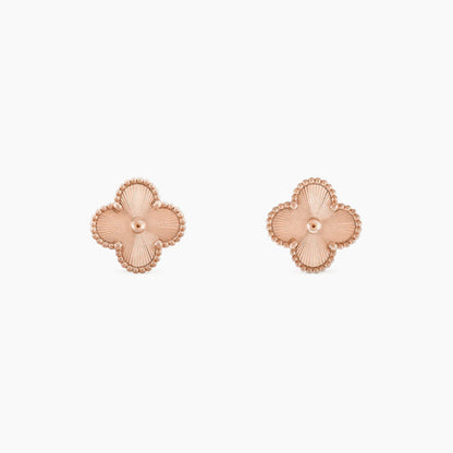CLOVER MINI 9.5MM LASER EARRINGS
