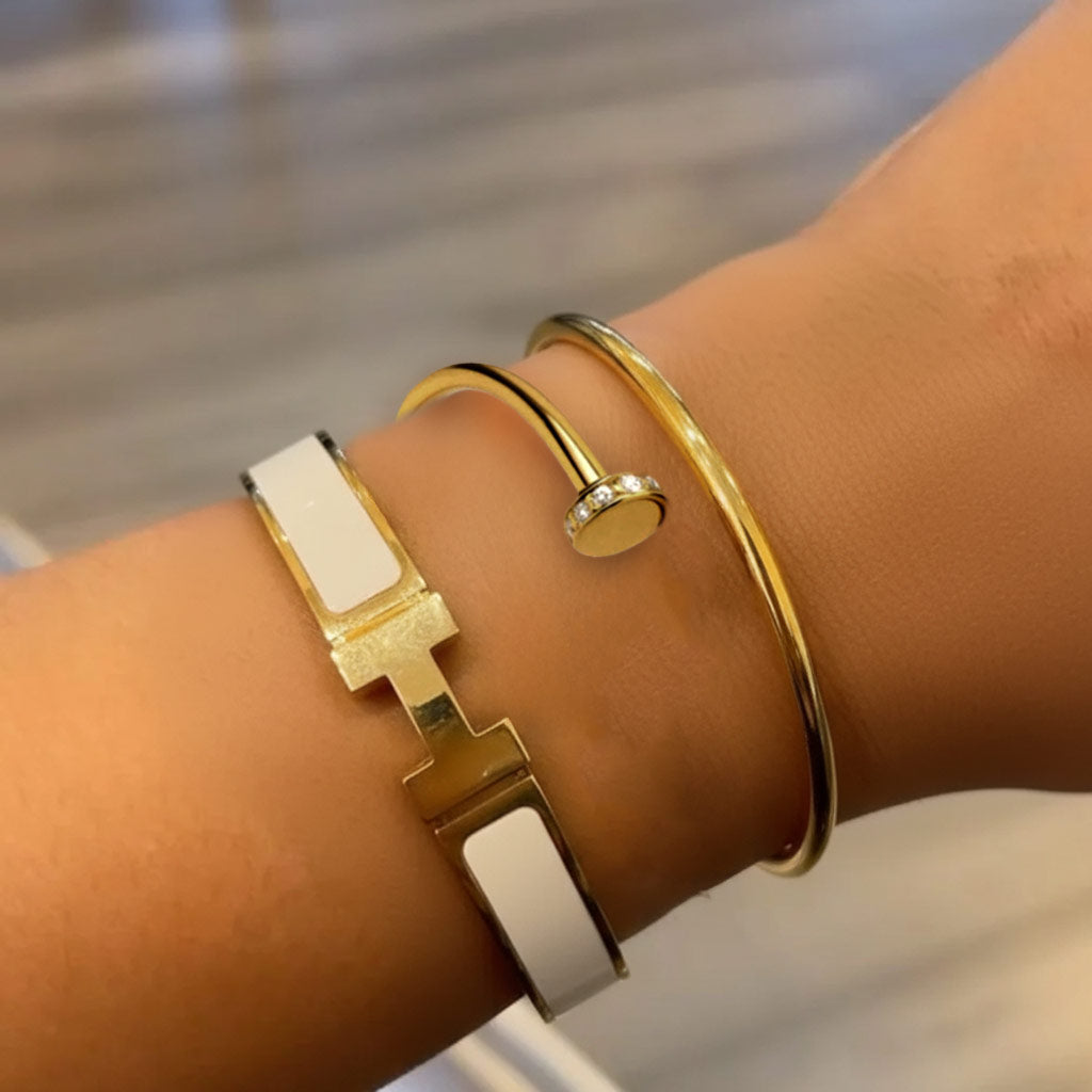 HELENTE X NAIL DELUXE